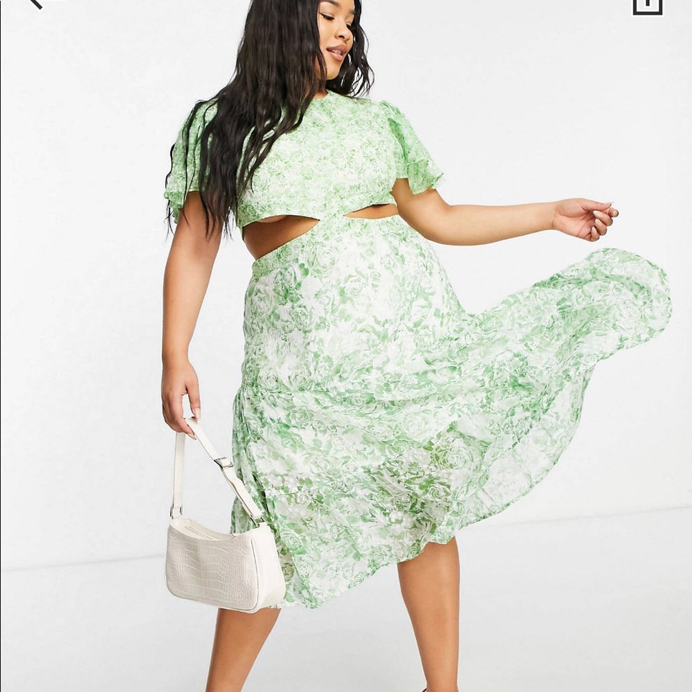 Plus-size floral cut out dress NWT